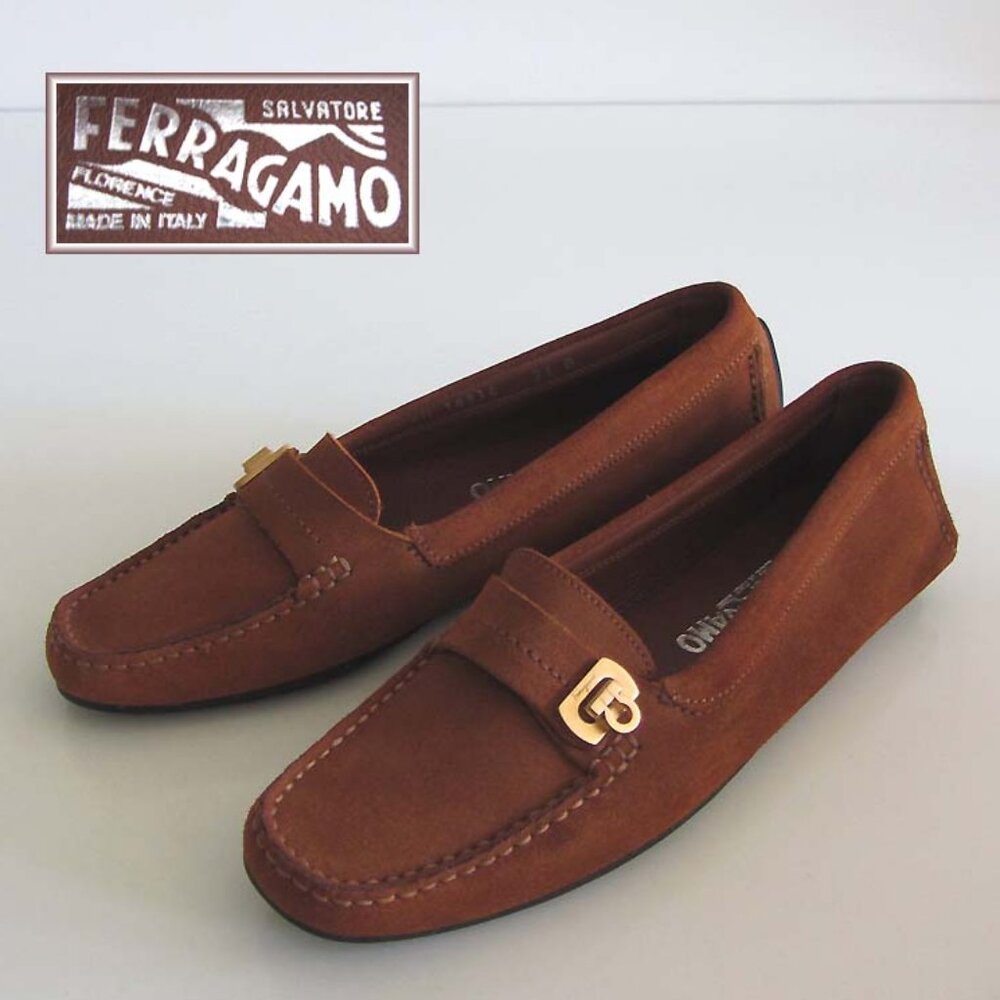 new FERRAGAMO rust suede Gancio driver loafers 7 1/2 B Italy